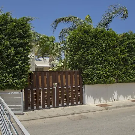 Larnaca Anthea 1 * Perivolia