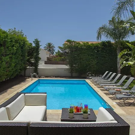 Larnaca Anthea 1 * Perivolia