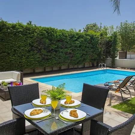 Larnaca Anthea 1 *