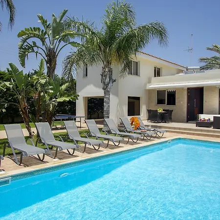 فيلة Larnaca Anthea 1 بريفوليا